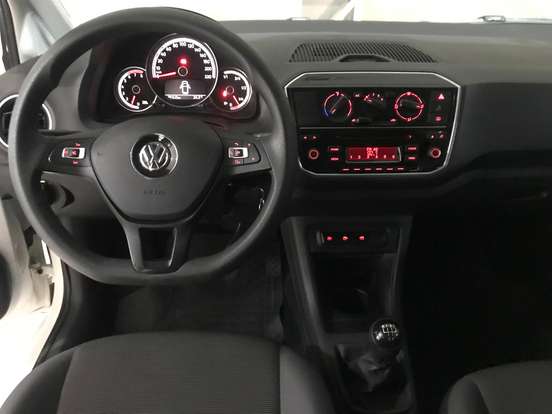 VOLKSWAGEN-UP-2019