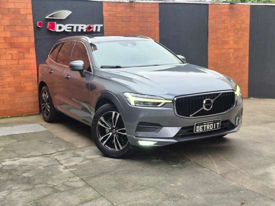 VOLVO-XC60-2018