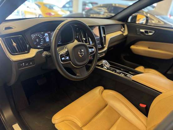 VOLVO-XC60-2019
