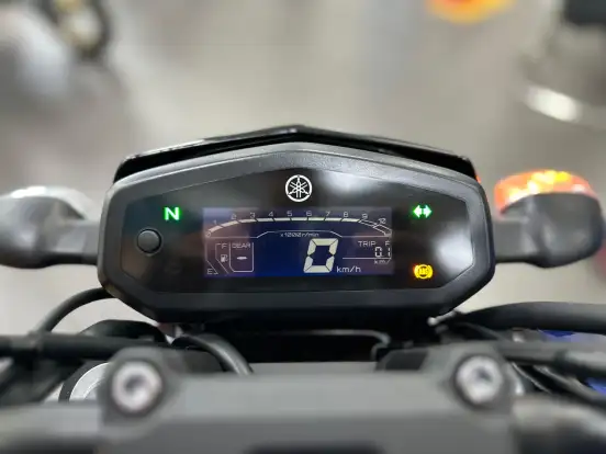 YAMAHA-FZ15 FAZER CONNECTED ABS-2025