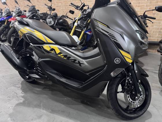 YAMAHA NMAX CONNECTED 160 SE ABS 