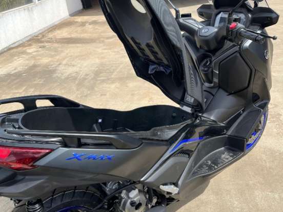 YAMAHA-XMAX 300 CONNECTED ABS YAMAHA-XMAX 300 CONNECTED ABS-2026