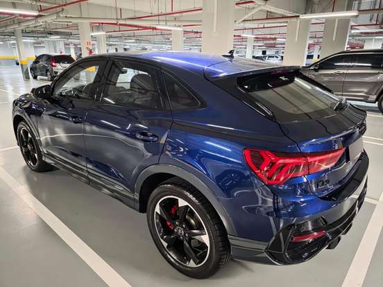 AUDI-Q3-2023