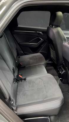 AUDI-Q3-2024