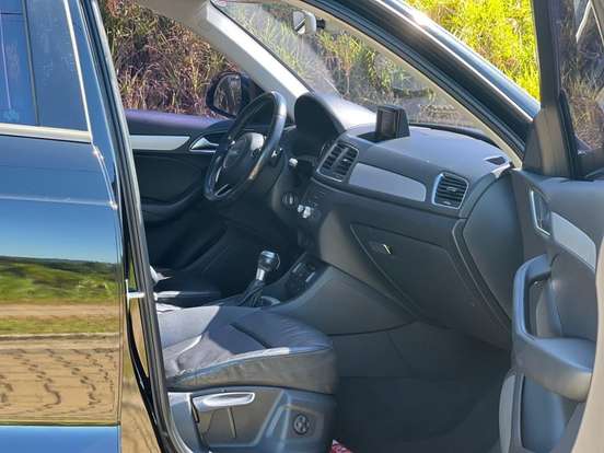 AUDI-Q3-2015