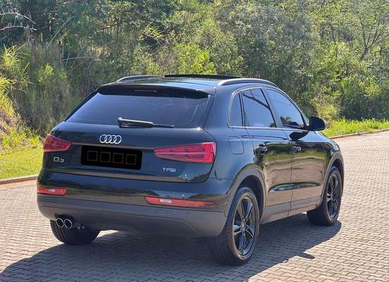 AUDI-Q3-2015