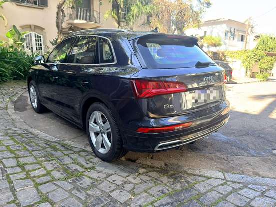 AUDI-Q5-2019