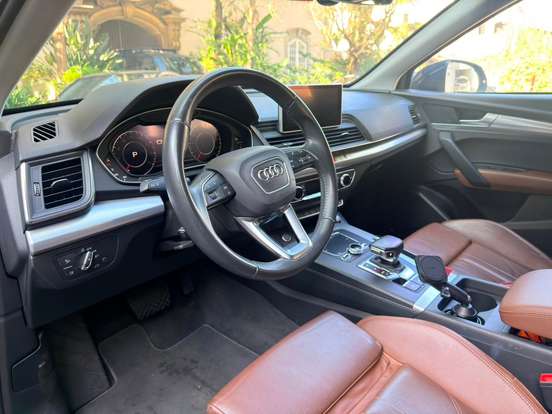 AUDI-Q5-2019