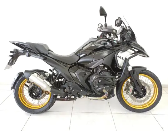 BMW R 1300 GS TRIPLE BLACK BMW R 1300 GS TRIPLE BLACK