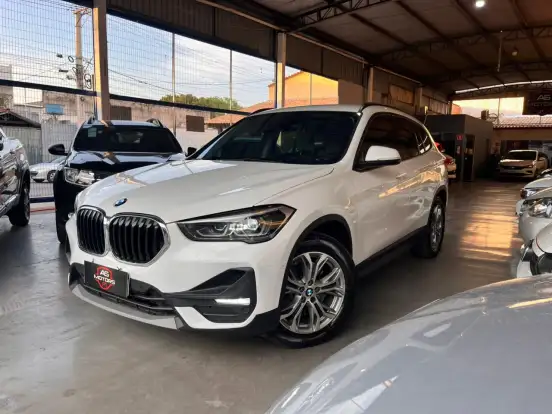 BMW-X1-2021