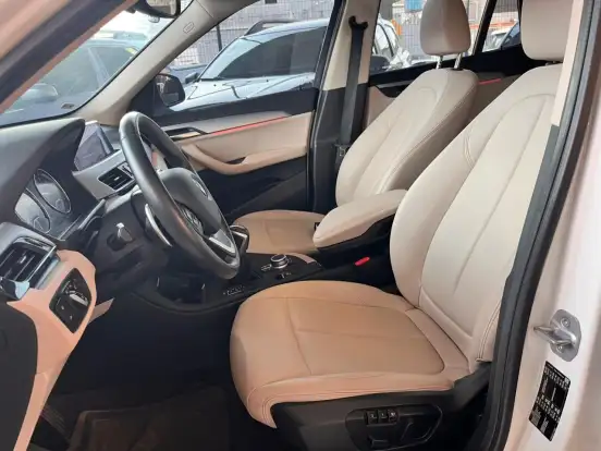 BMW-X1-2021