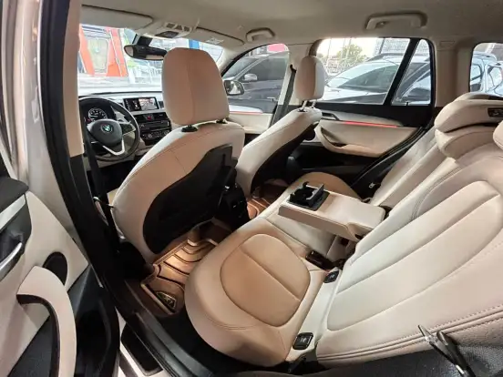 BMW-X1-2021