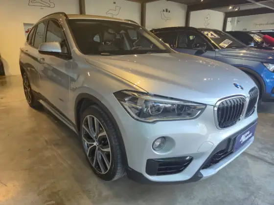 BMW X1 2.0 16V TURBO ACTIVEFLEX XDRIVE25I SPORT 4P AUTOMÁTICO BMW X1 2.0 16V TURBO ACTIVEFLEX XDRIVE25I SPORT 4P AUTOMÁTICO