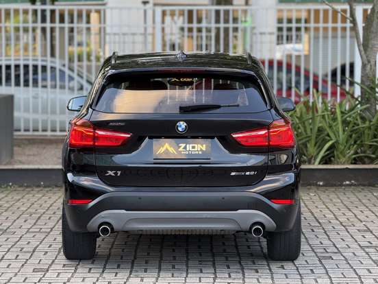 BMW-X1-2018