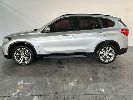 BMW-X1-2.0 16V TURBO ACTIVEFLEX SDRIVE20I GP 4P AUTOMÁTICO BMW-X1-2019