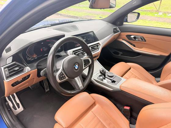 BMW 320i 2.0 16V TURBO GASOLINA M SPORT AUTOMÁTICO