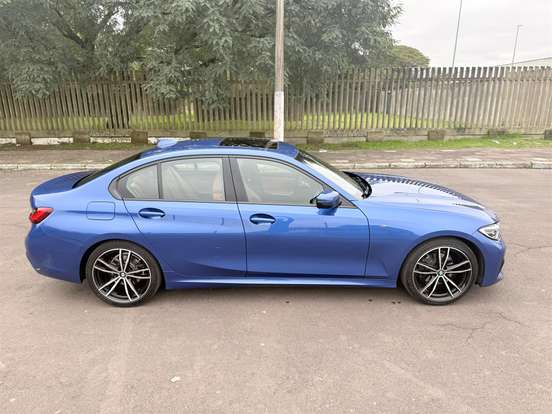 BMW-320i-2.0 16V TURBO GASOLINA M SPORT AUTOMÁTICO BMW-320i-2020