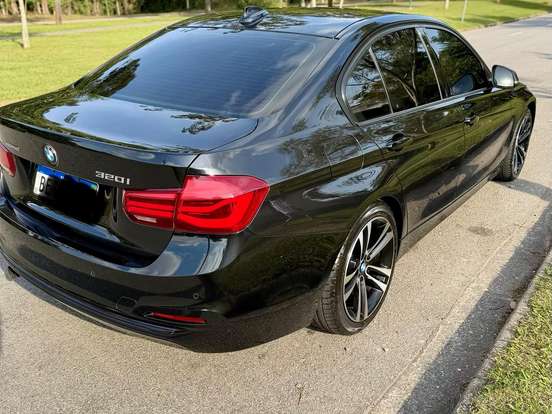 BMW-320i-2.0 SPORT 16V TURBO ACTIVE FLEX 4P AUTOMÁTICO BMW-320i-2018