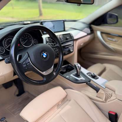 BMW-320i-2018