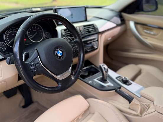 BMW-320i-2.0 SPORT 16V TURBO ACTIVE FLEX 4P AUTOMÁTICO BMW-320i-2018