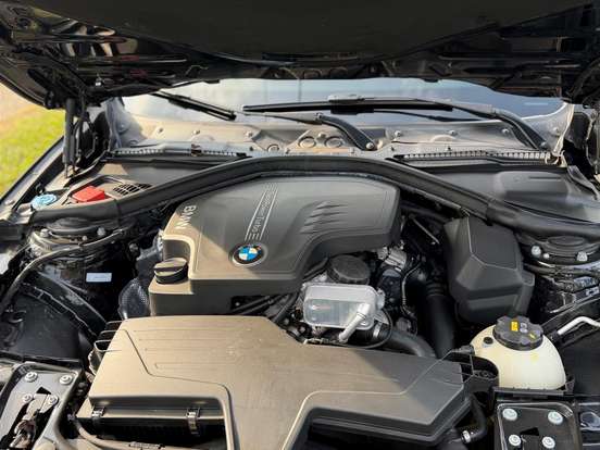 BMW-320i-2.0 SPORT 16V TURBO ACTIVE FLEX 4P AUTOMÁTICO BMW-320i-2018