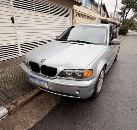 BMW-320i-2002