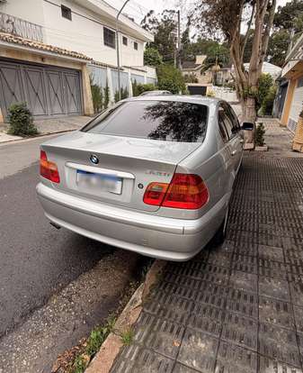 BMW-320i-2002