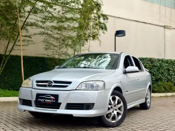 CHEVROLET ASTRA 2.0 MPFI ADVANTAGE 8V FLEX 4P MANUAL CHEVROLET ASTRA 2.0 MPFI ADVANTAGE 8V FLEX 4P MANUAL