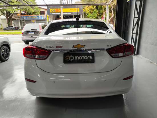 CHEVROLET-CRUZE-2022