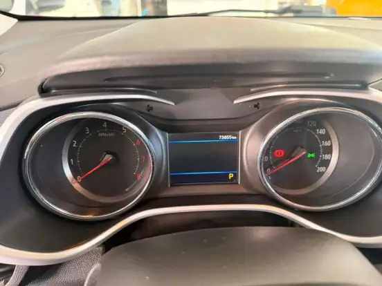 CHEVROLET-TRACKER-2024