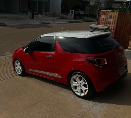 CITROËN-DS3-2013