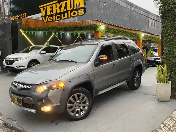 FIAT PALIO 1.8 MPI ADVENTURE WEEKEND 16V FLEX 4P AUTOMATIZADO FIAT PALIO 1.8 MPI ADVENTURE WEEKEND 16V FLEX 4P AUTOMATIZADO