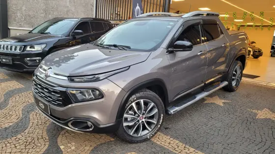 FIAT TORO 2.0 16V TURBO DIESEL VOLCANO 4WD AT9 FIAT TORO 2.0 16V TURBO DIESEL VOLCANO 4WD AT9