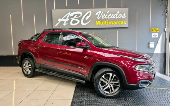 FIAT TORO 2.4 16V MULTIAIR FLEX FREEDOM AT9 FIAT TORO 2.4 16V MULTIAIR FLEX FREEDOM AT9