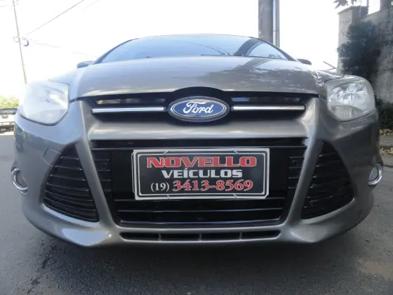 FORD FOCUS 2.0 TITANIUM 16V FLEX 4P POWERSHIFT FORD FOCUS 2.0 TITANIUM 16V FLEX 4P POWERSHIFT