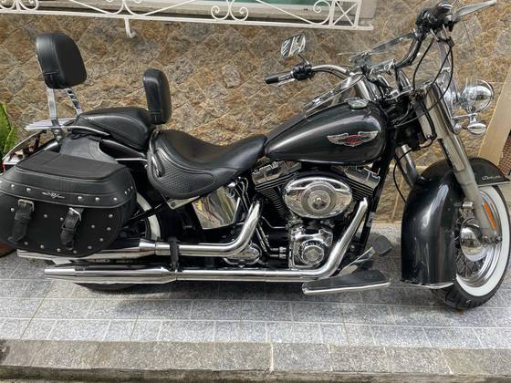 HARLEY-DAVIDSON SOFTAIL DELUXE 