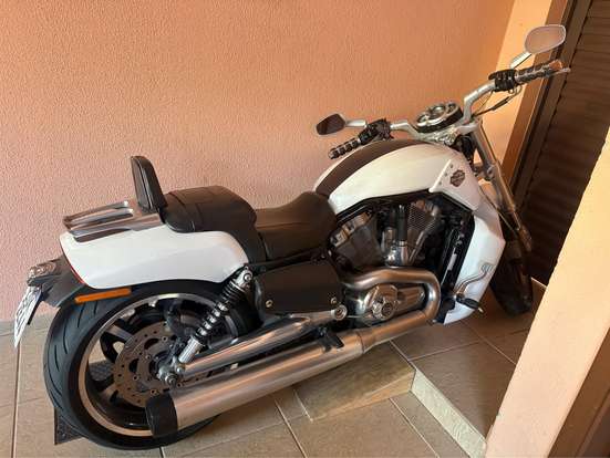 HARLEY-DAVIDSON-V-ROD MUSCLE HARLEY-DAVIDSON-V-ROD MUSCLE-2013