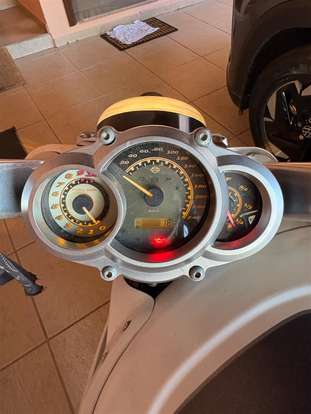 HARLEY-DAVIDSON-V-ROD MUSCLE HARLEY-DAVIDSON-V-ROD MUSCLE-2013