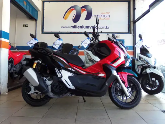 HONDA ADV 