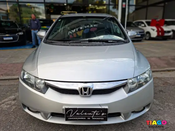 HONDA CIVIC 1.8 LXL 16V FLEX 4P AUTOMÁTICO HONDA CIVIC 1.8 LXL 16V FLEX 4P AUTOMÁTICO