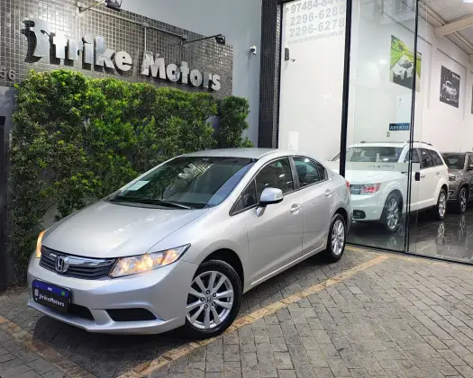 HONDA CIVIC 1.8 LXS 16V FLEX 4P AUTOMÁTICO HONDA CIVIC 1.8 LXS 16V FLEX 4P AUTOMÁTICO