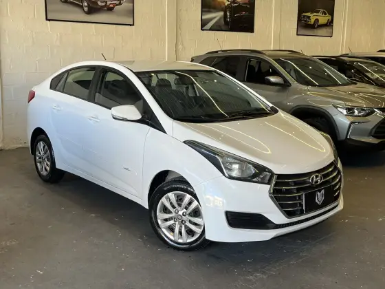 HYUNDAI HB20S 1.6 COMFORT PLUS 16V FLEX 4P MANUAL