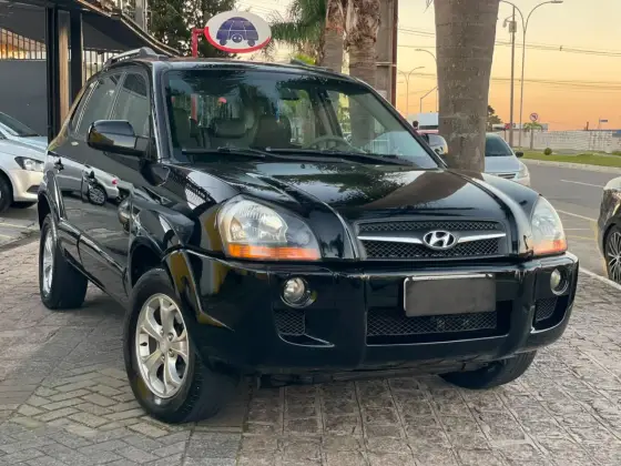 HYUNDAI TUCSON 2.0 MPFI GLS 16V 143CV 2WD FLEX 4P AUTOMÁTICO HYUNDAI TUCSON 2.0 MPFI GLS 16V 143CV 2WD FLEX 4P AUTOMÁTICO