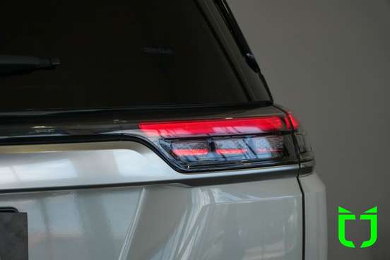 JEEP-COMMANDER-2024