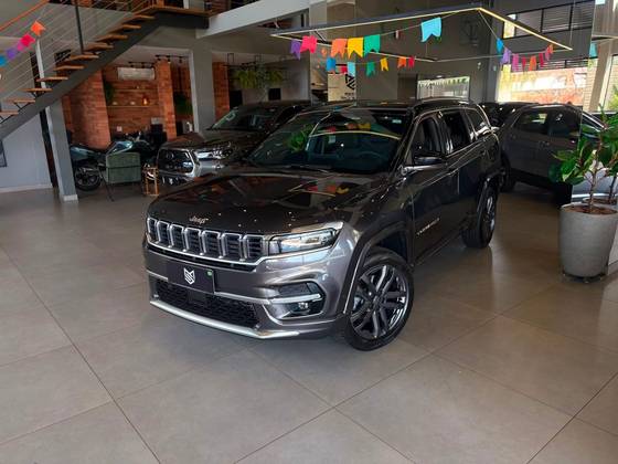 JEEP COMMANDER 2025 2.0 HURRICANE 4 TURBO GASOLINA OVERLAND AT9