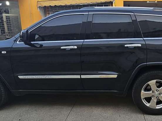 JEEP-GRAND CHEROKEE-3.6 LIMITED 4X4 V6 24V GASOLINA 4P AUTOMATICO JEEP-GRAND CHEROKEE-2011