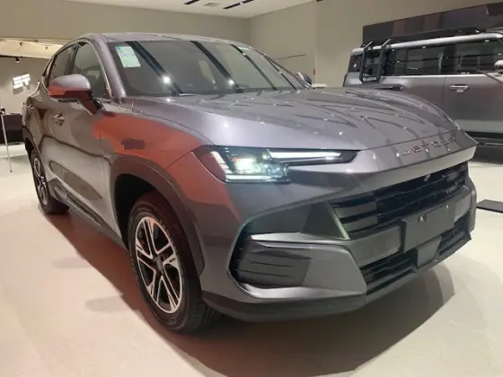 JETOUR S06 1.5 TGDI PHEV ADVANCE DHT