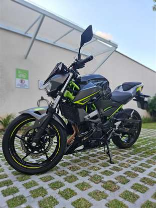 KAWASAKI-Z400-2023