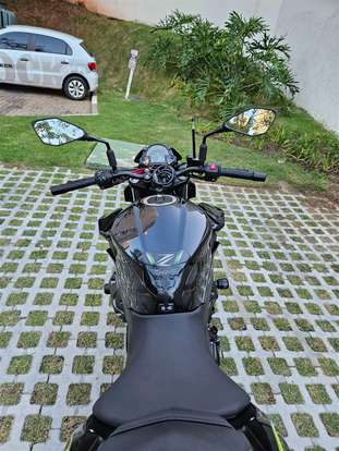 KAWASAKI-Z400-2023