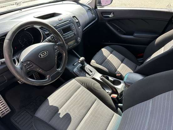 KIA-CERATO-2015